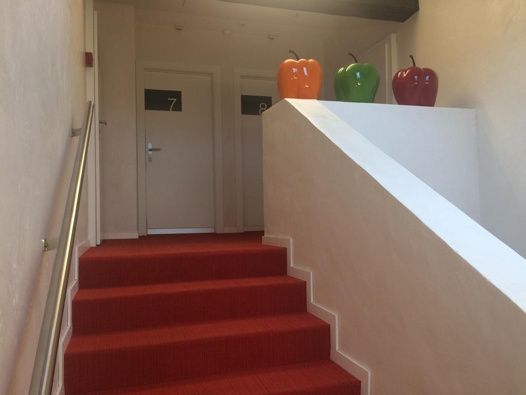 Auberge De Prangins Bagian luar foto