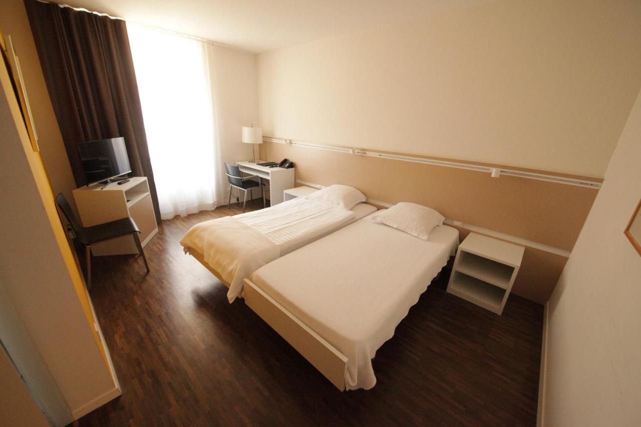 Auberge De Prangins Bagian luar foto